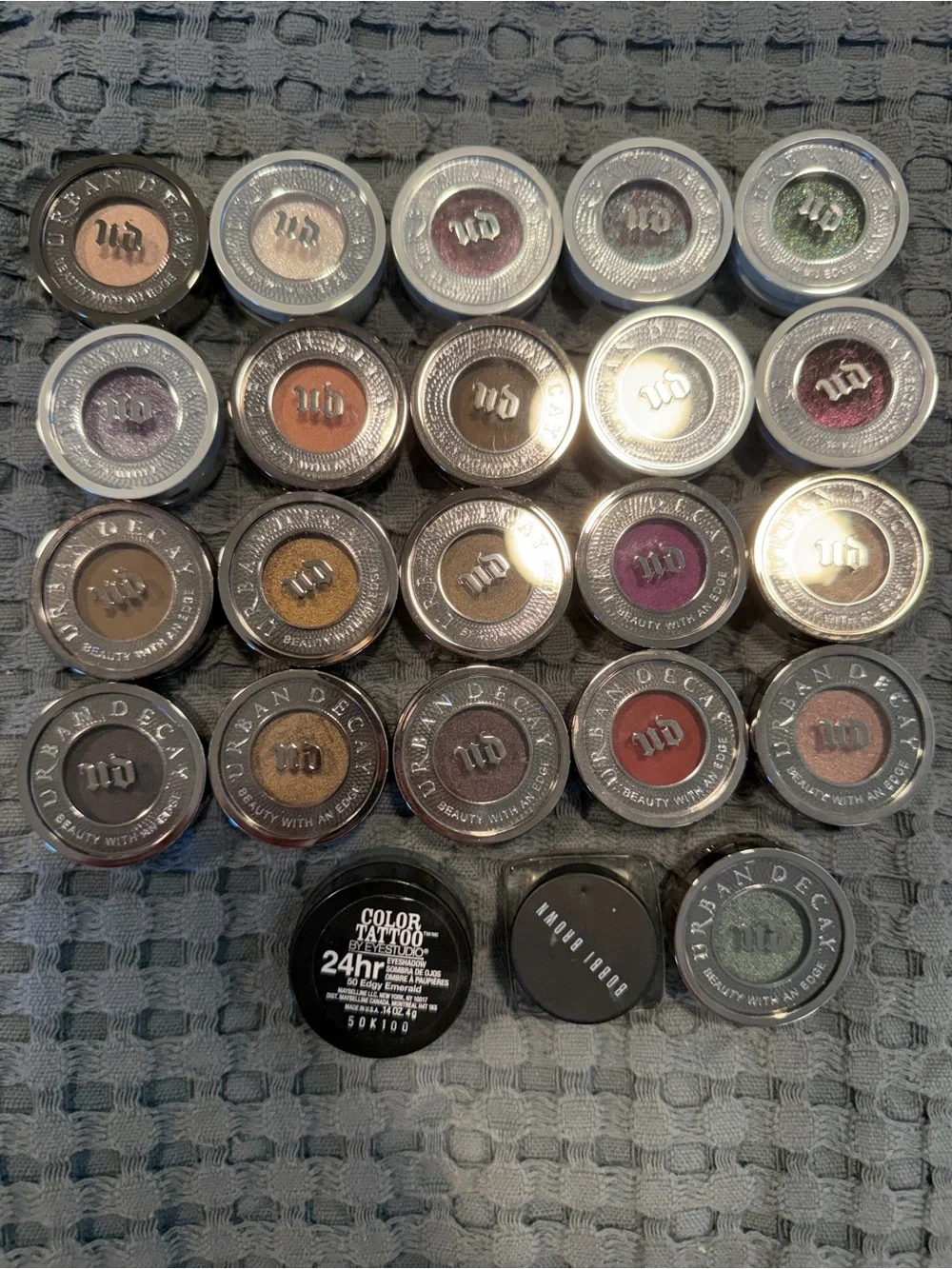 Urban Decay Women Makeup Single Eyeshadows - lot of 23!!